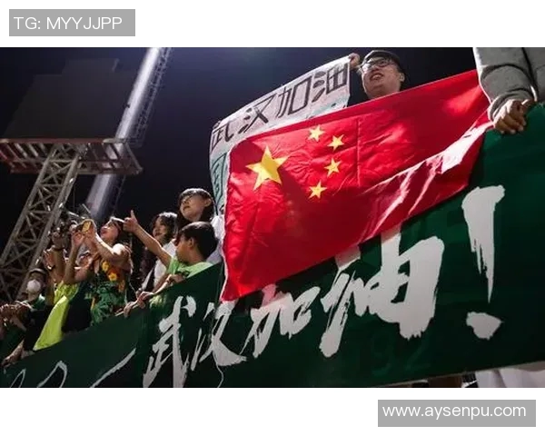 足球明星齐聚武汉为抗疫加油展现团结力量的感人瞬间