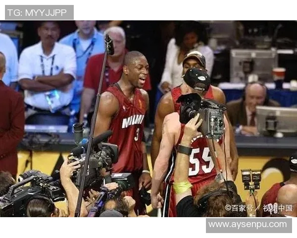 足球巨星的篮球情缘揭秘他们如何在绿茵场外追逐篮球梦想